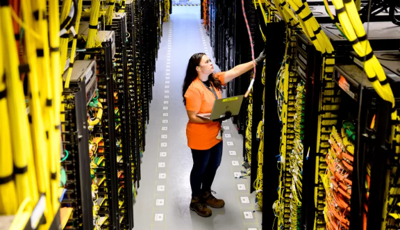 Amazon invertirá 13 mil mdd en Australia para ampliar capacidades de IA